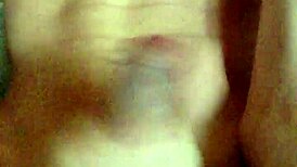 中国帅哥私密独处放松撸管