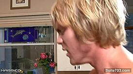 i'm a brunette married guy takin' a gay's cock in my ass