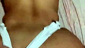 操短裙卷发骚妹干到射精业余实录