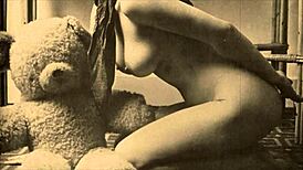 Dark lantern entertainment presents vintage petmania