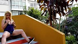 that slut shows off her big ass without any fear, loving every moment of being watched