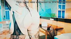 le propongo tener sexo a hermosa chica en el parque morena culona latina