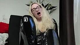 Feet Fetish Play with Humiliation and Dirty Domination in a Curvy Twist