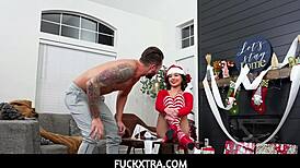 christmas sex with petite 18yo girl 😍