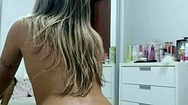 uma brincadeira com namorada bruna carlos plug no cuzinho