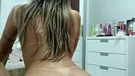 uma brincadeira com namorada bruna carlos plug no cuzinho