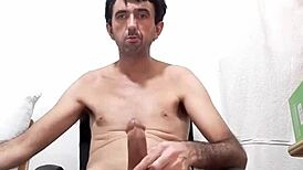 Pau grande de 25 cm empinado jorrando leite gostoso do pau enorme na cueca branca transparente sexy e e camisa social aberta pau enorme esporrando 1 litro de porra tesudo do pau gigante