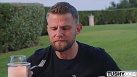 Stunning Honour's ass stretched wide in tushy scene