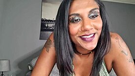 I'm a submissive indian slut givin joi