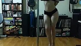 I's stripping for you, ripping my clothes off, big ass bouncing