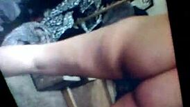 autumn george shakes her ass on webcam