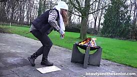 Teen bunny takes old dick for food money 😏