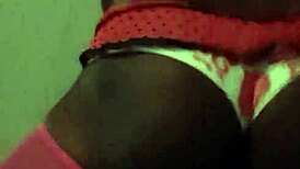 Watch these pretty black trannies dancing and sucking in a gay threesome?