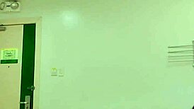 i love the pinay milf and college student scissoring and licking pussies