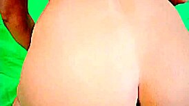 old school urvy fingering pussy alone at home! 🔥