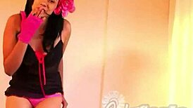 Cute Carla loves blowjobs from her boyfriend, licking and 69 in homemade fun 😍