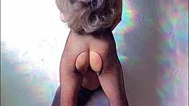 A Small Girl DOMINATES Her Boyfriend, Making Him SQUIRT In Her Mouth.