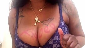 Afrocandy is here with her african charm.