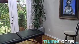 Sey skinny ginger twink masseur barebacks hot dilf on Twinkload! 🔥