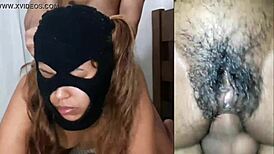 cadelinha tomando rola no rabo, adoro demais...