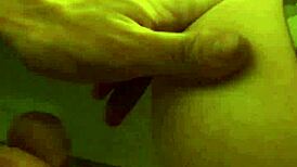 Porn model Christnafire fucks AMWF Stan on webcam!