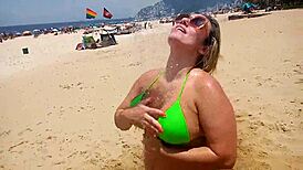 Squirt Na Praia De Copacabana