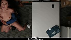 the teen got bribed to fuck in the mall