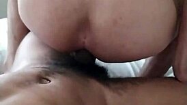 Deixei por conta dele sentar no meu pau grande