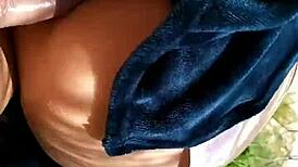 Marienela Shows Off Her Big Ass