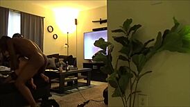 原始激情深入挖掘紧致俄罗斯阴户