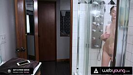 I licks Kristen's big ass after shower