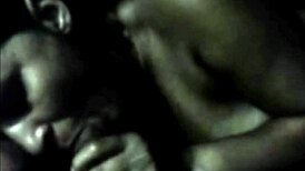 非洲女仆紧屁眼塞大屌的故事