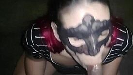 水手装人妻后院口交爽颜射