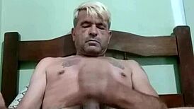 想和性感gay近距离一起射吗？