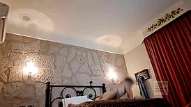 Lupita, liberal esposa sonorense, squirts wild in cuckold scene