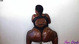 Big Booty Bouncing In Fishnets