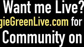 hot busty milf maggie green sucks 😘