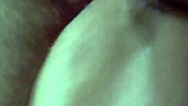 嘿看这热精射满她骚逼超性感😍