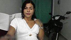 Ts Angelique decided to test a new live stream page for her fans.