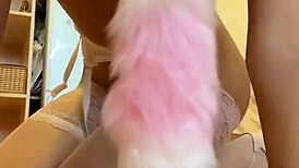 Blonde Girl Comes Masturbating Her Ass