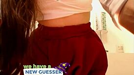 teen with big boobs uses ohmibod on webcam 😍