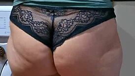 Teresa Cleans Kitchen While Showing Big Ass in Homemade Wife Video. Tattooed Mature Gets Naughty.