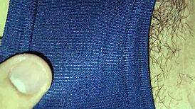 玩继妹内裤让我鸡巴硬邦邦