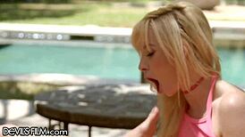 kenzie reeves learns a sex lesson from sunny the lez milf?