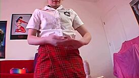 Four-Eyed Beauty Evelyn Tries Sybian for Intense Machine Orgasm