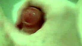 i'm a gay teen 18+ masturbating alone