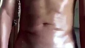 越南直男被无套猛操偷拍超刺激