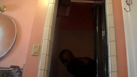 Shower sex with a curvy BBW and monster black cock, so hot! 🛁