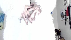 哦，我的毛皮大衣女神大屁股自慰每次都让我疯了！