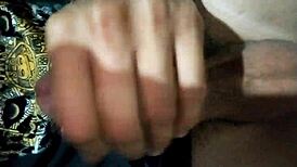 淫荡18+少女上班自慰高潮